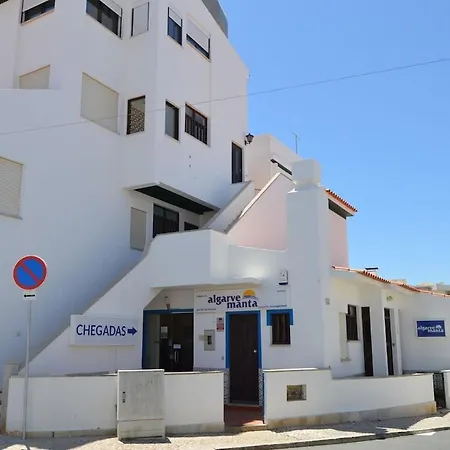 Com 3 Quartos A 250 Metros *