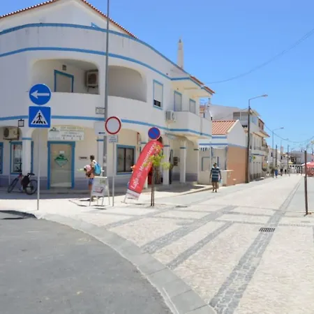 Com 3 Quartos A 250 Metros * Vila Nova de Cacela