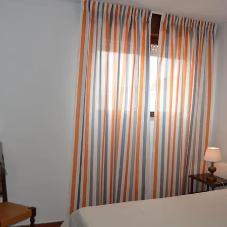 Com 3 Quartos A 250 Metros Apartment